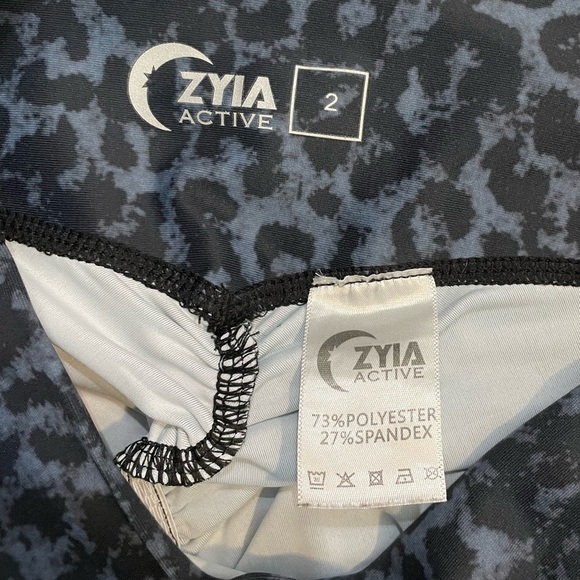 Zyia Active Stone Leopard Scrunchy What - Butt Scrunch Leggings Size 2 - Picture 4 of 7